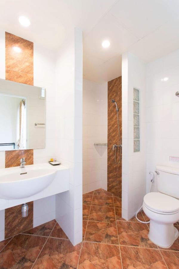 Platinum Place Banguecoque Exterior foto